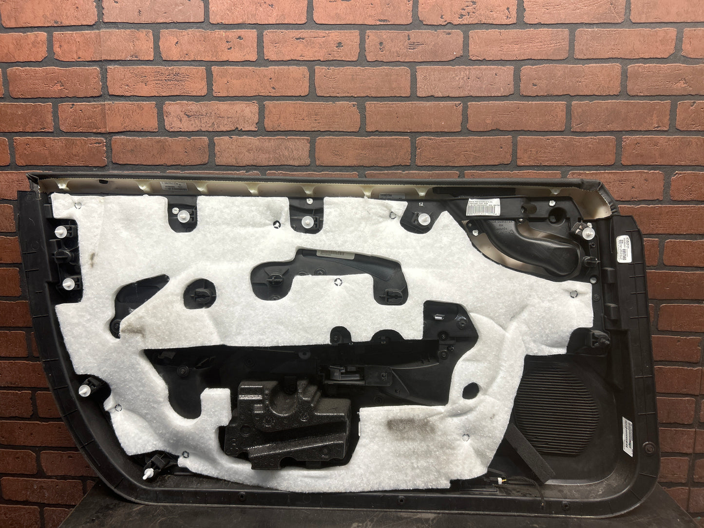15 - 23 DODGE CHALLENGER SRT FRONT RIGHT INTERIOR DOOR PANEL AK11024DX9009 OEM