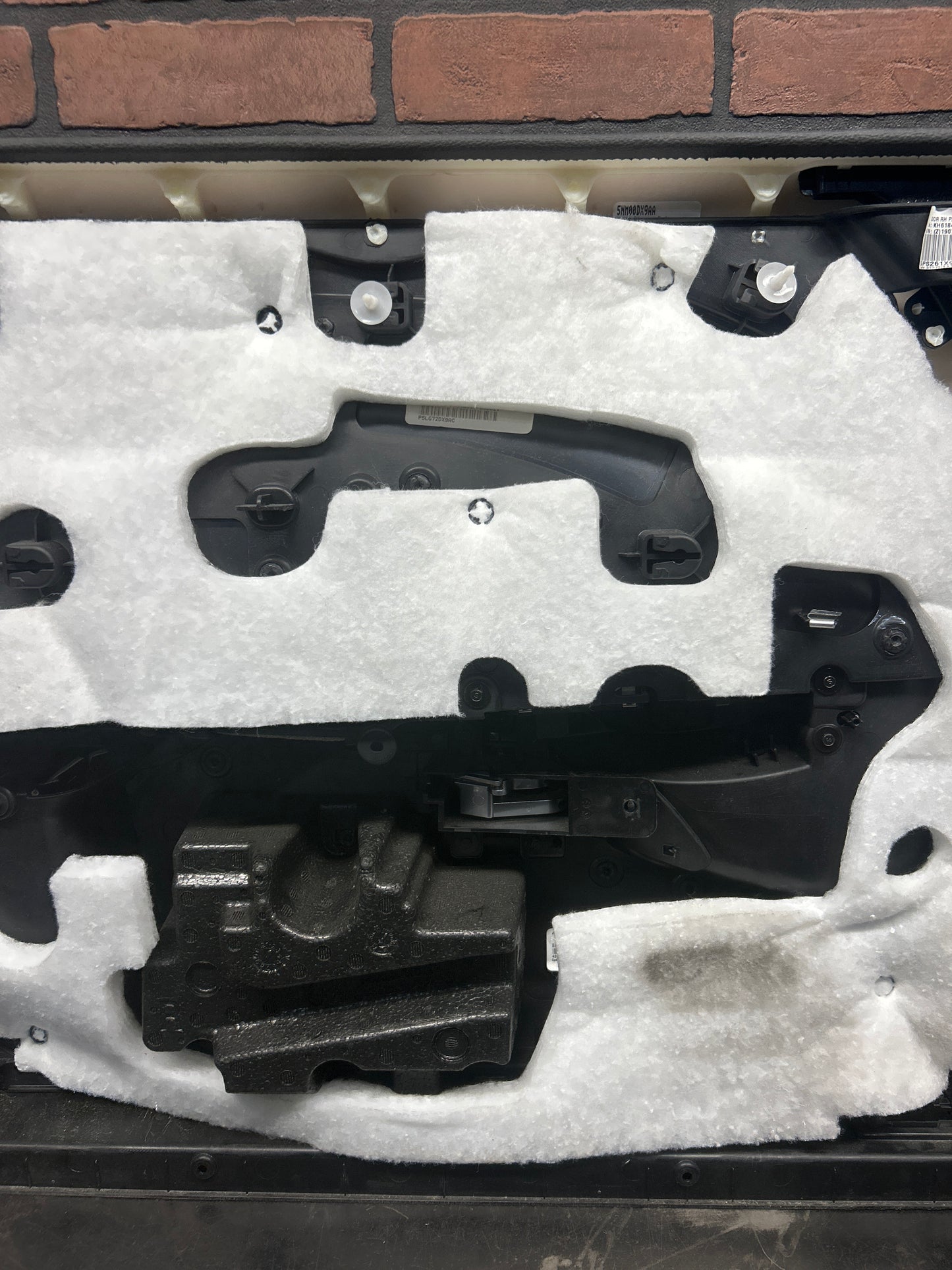 15 - 23 DODGE CHALLENGER SRT FRONT RIGHT INTERIOR DOOR PANEL AK11024DX9009 OEM