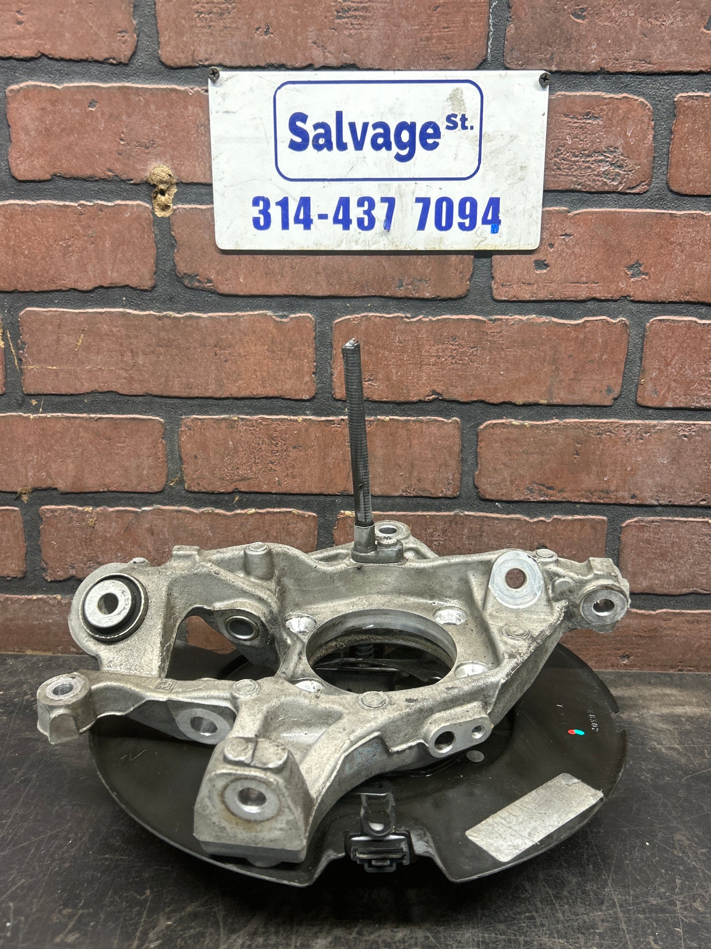 11-23 Dodge Charger & Challenger 300 OEM Right-Rear Spindle Knuckle 04854462AF