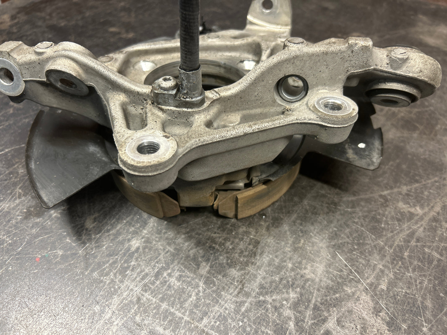 11-23 Dodge Charger & Challenger 300 OEM Right-Rear Spindle Knuckle 04854462AF