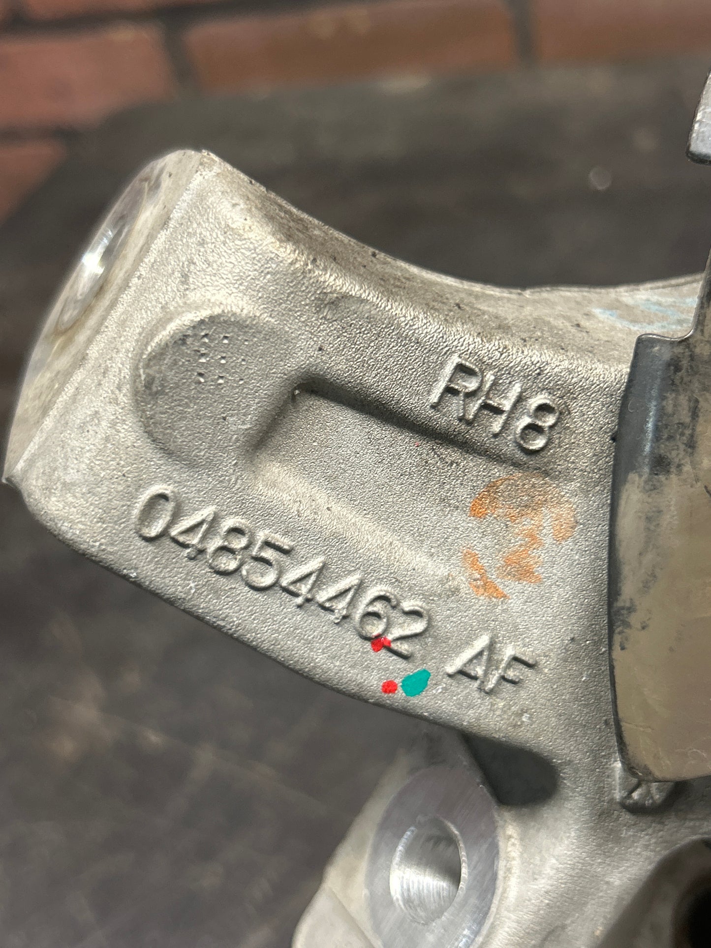 11-23 Dodge Charger & Challenger 300 OEM Right-Rear Spindle Knuckle 04854462AF