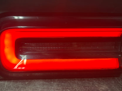 2015-2023 DODGE CHALLENGER TRUNK CENTER TAIL LIGHT LAMP ASSEMBLY SATIN BLACK OEM