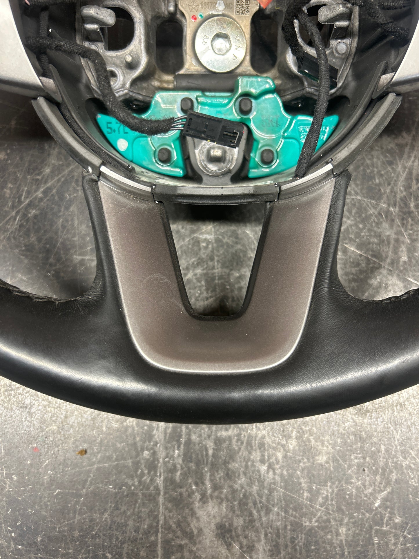 2015-2023 DODGE CHALLENGER STEERING WHEEL W/AUDIO & CRUISE CONTROL SWITCHES OEM