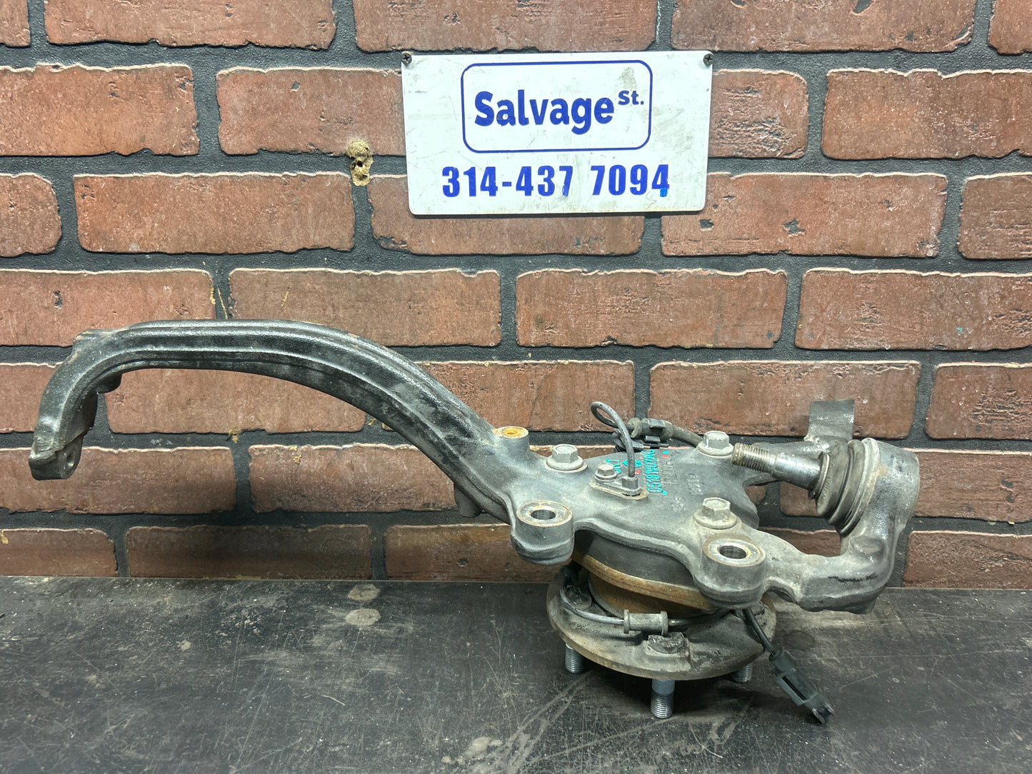 2015-2023 Dodge Charger/Challenger Scat Pack-SRT Front Driver LH Spindle/Knuckle