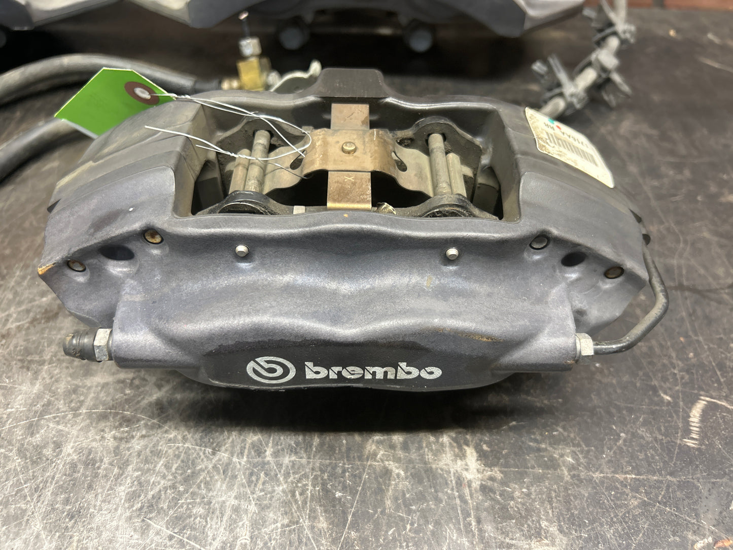 15-21 Dodge Charger/Challenger Scatpack/Hellcat 6 Piston Brembo Brake Calipers
