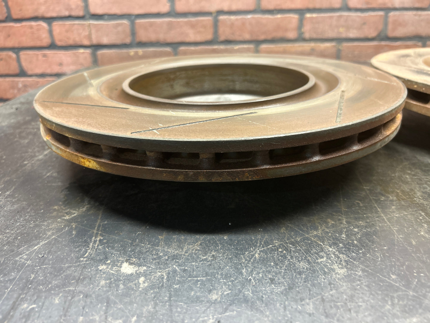 05-20 Dodge Challenger/Charger/Magnum/300 Slotted Rear Rotor Set 5290538AE OEM