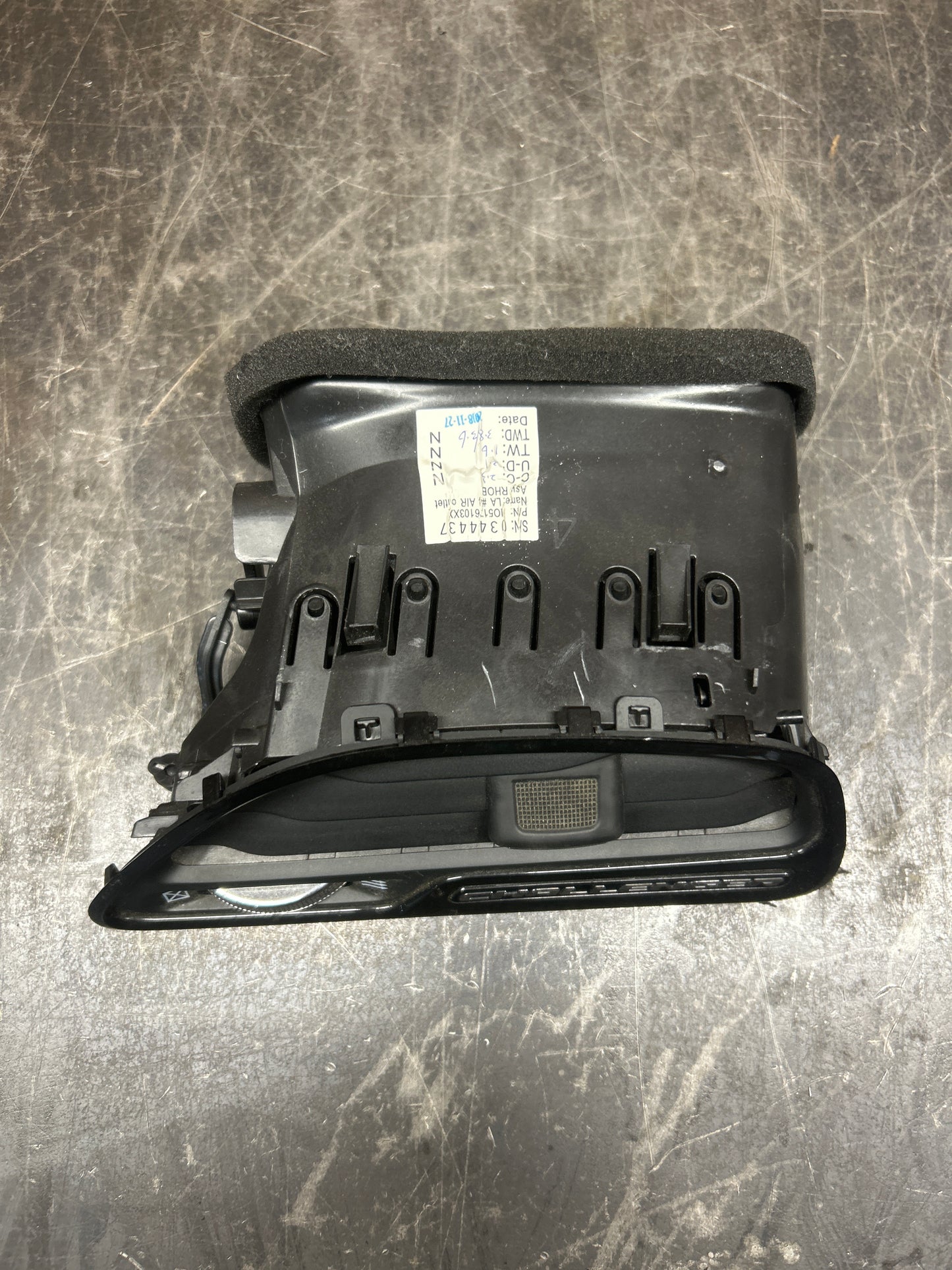 15-23 Dodge Challenger Right Passenger Side Dash Panel A/C Air Vent Outlet OEM