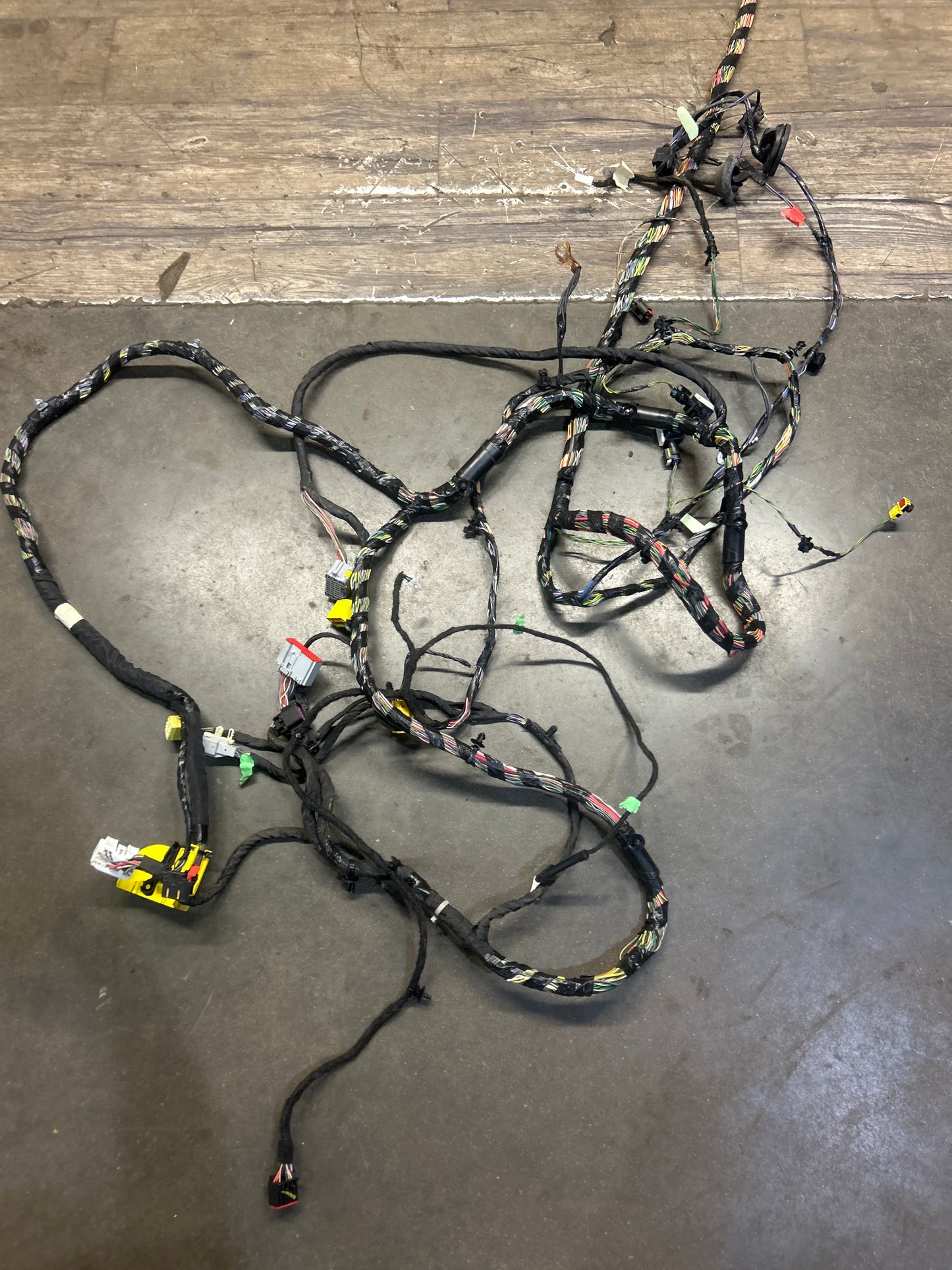 2019 Dodge Challenger Scat Pack 6.4L Body Wiring Harness 68487524AB OEM 56K