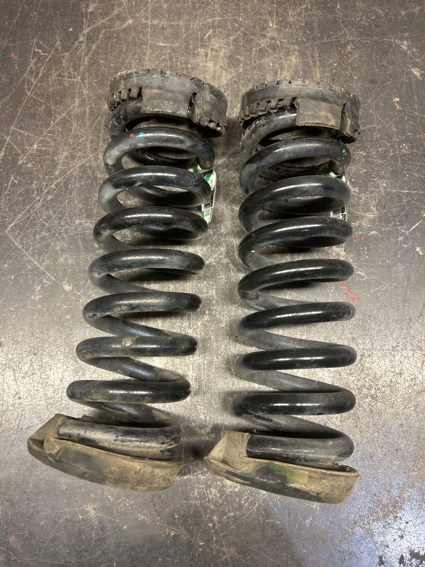 2019-2023 Dodge Charger/Challenger Rear Shock Absorber Strut Springs Pair OEM