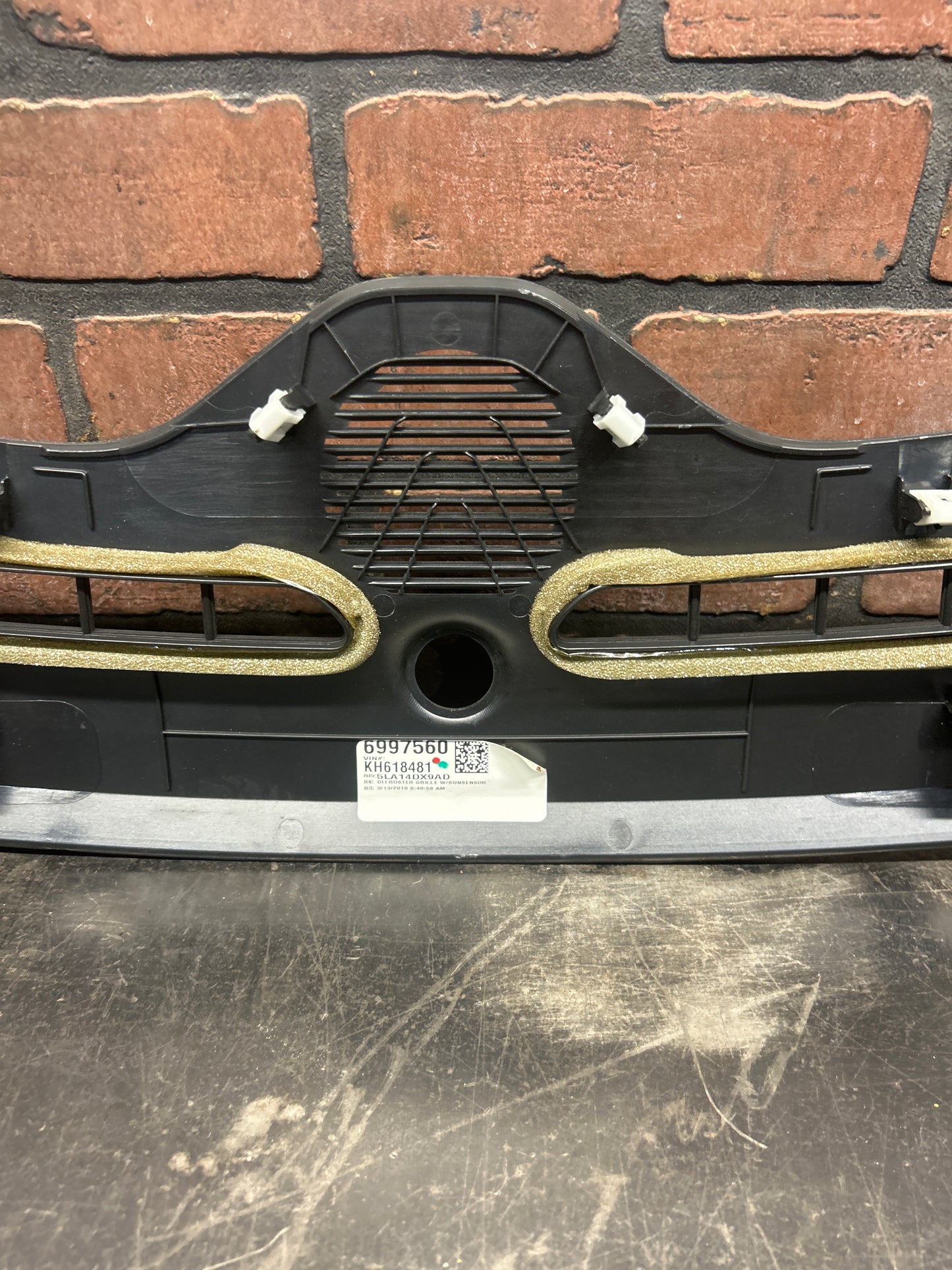 2015-2023 Dodge Challenger Dashboard Defroster Grille Panel Cover Trim 5LA14DX9A
