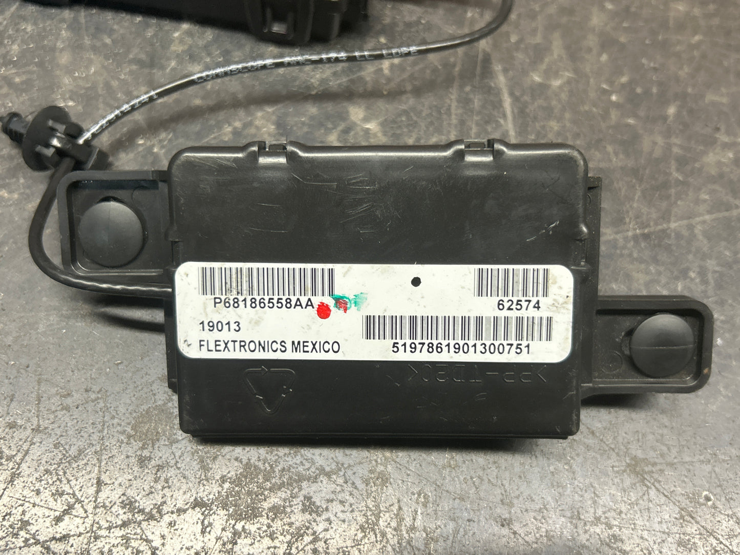 2019 Dodge Challenger Scat Pack BCM ECU PCM Pedal Ignition Hub Receiver Package