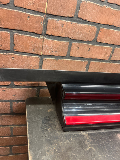 2015-2023 DODGE CHALLENGER TRUNK CENTER TAIL LIGHT LAMP ASSEMBLY SATIN BLACK OEM