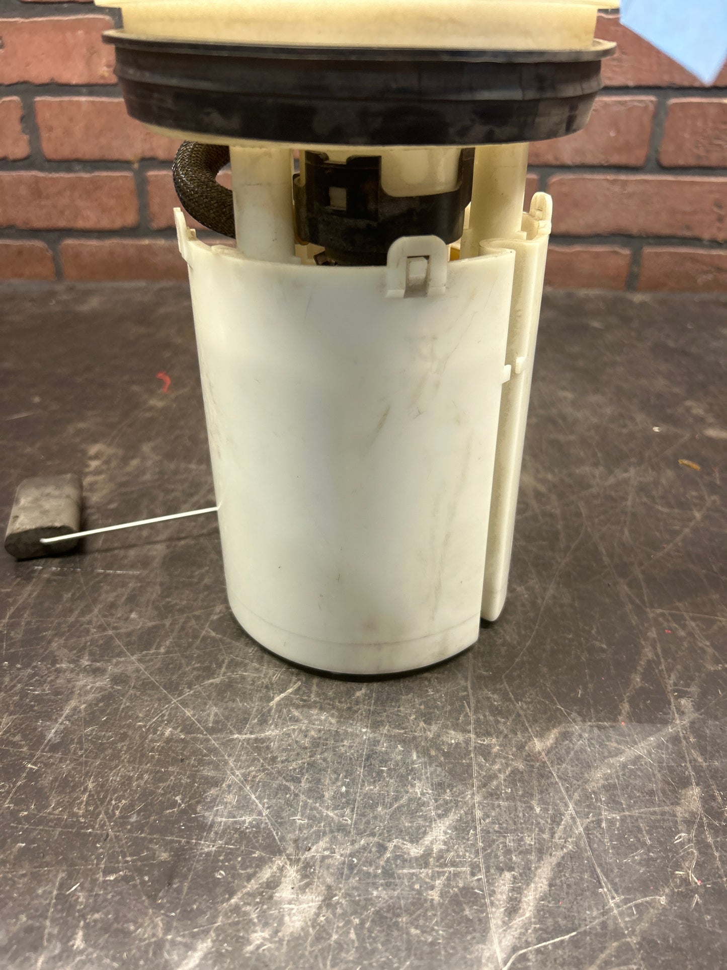03-06 Dodge Viper GEN 3 Fuel Pump With Sending Unit 8.0L V10 engine 05290095AB