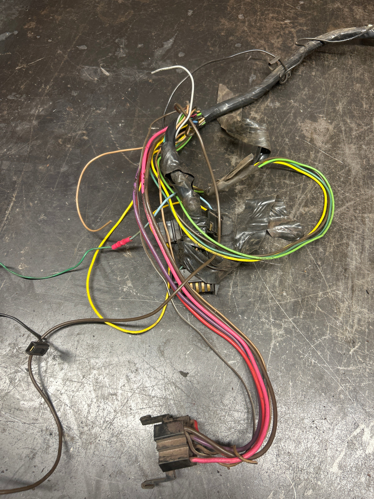 68-74 C3 Corvette IP Wiring Harness Dash Fuse Box Wire Harness