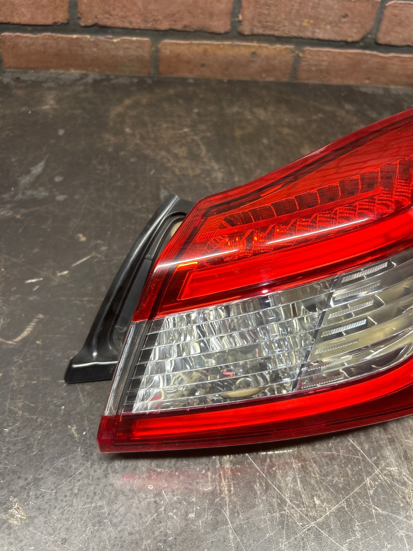 14-16 Maserati Ghibli LED Tail Light Assembly Right Side OEM 6700084840