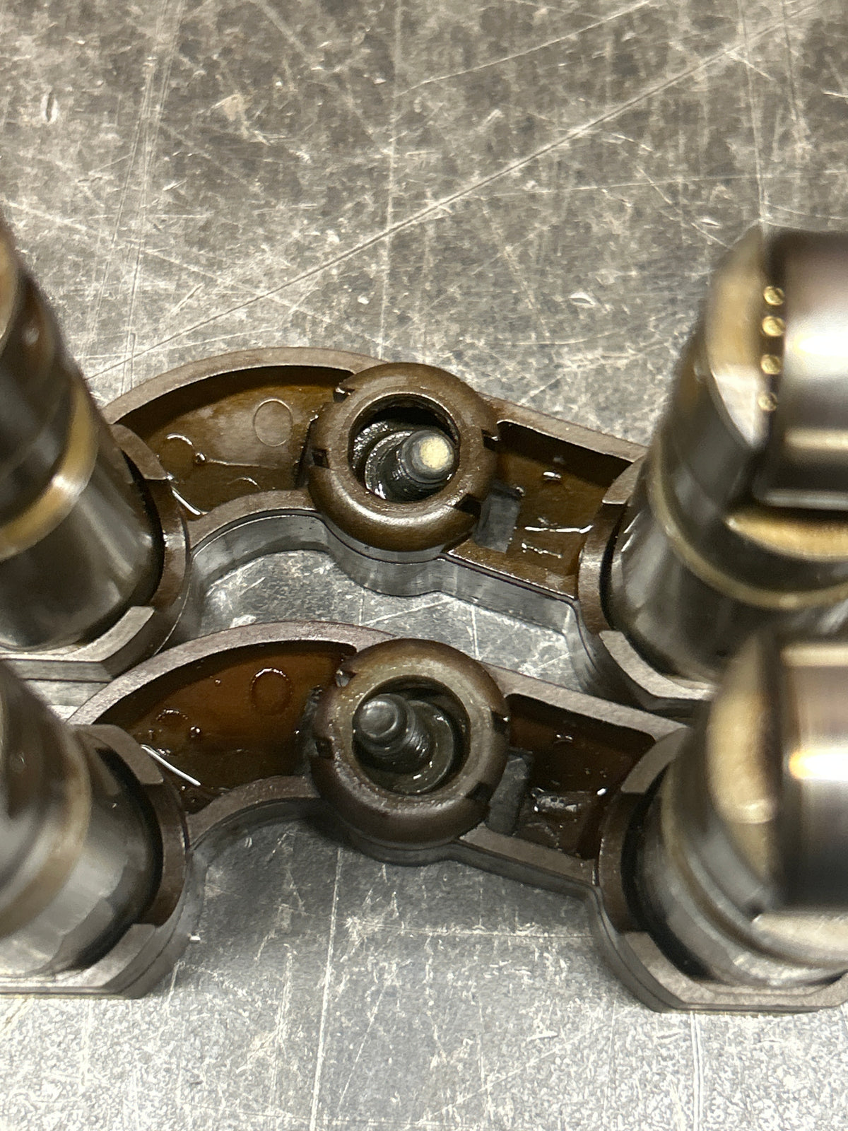 09-15 Complete set of genuine Mopar lifters for 5.7 / 6.4 L HEMI W/MDS.
