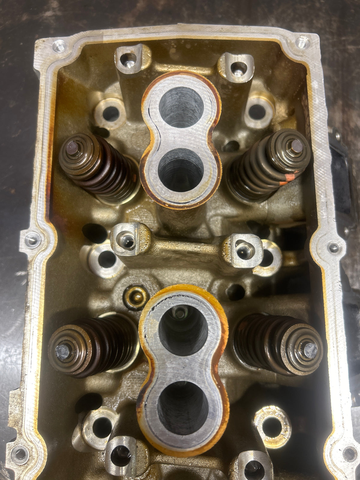 09-15 Right Cylinder Head CORE For Dodge Charger Chrysler 5.7L Hemi 53021616DE