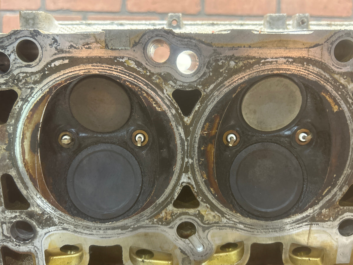 09-15 Right Cylinder Head CORE For Dodge Charger Chrysler 5.7L Hemi 53021616DE