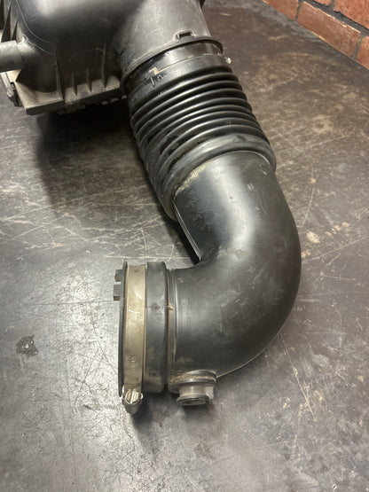 11-24 Dodge Charger 5.7 Air Intake Duct Hose Housing Filter Box OEM 4861940AC