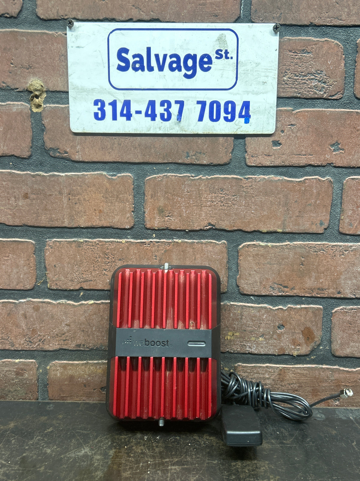 weBoost Drive Reach OTR Vehicle Truck Car Cell Phone Signal Booster- 470154