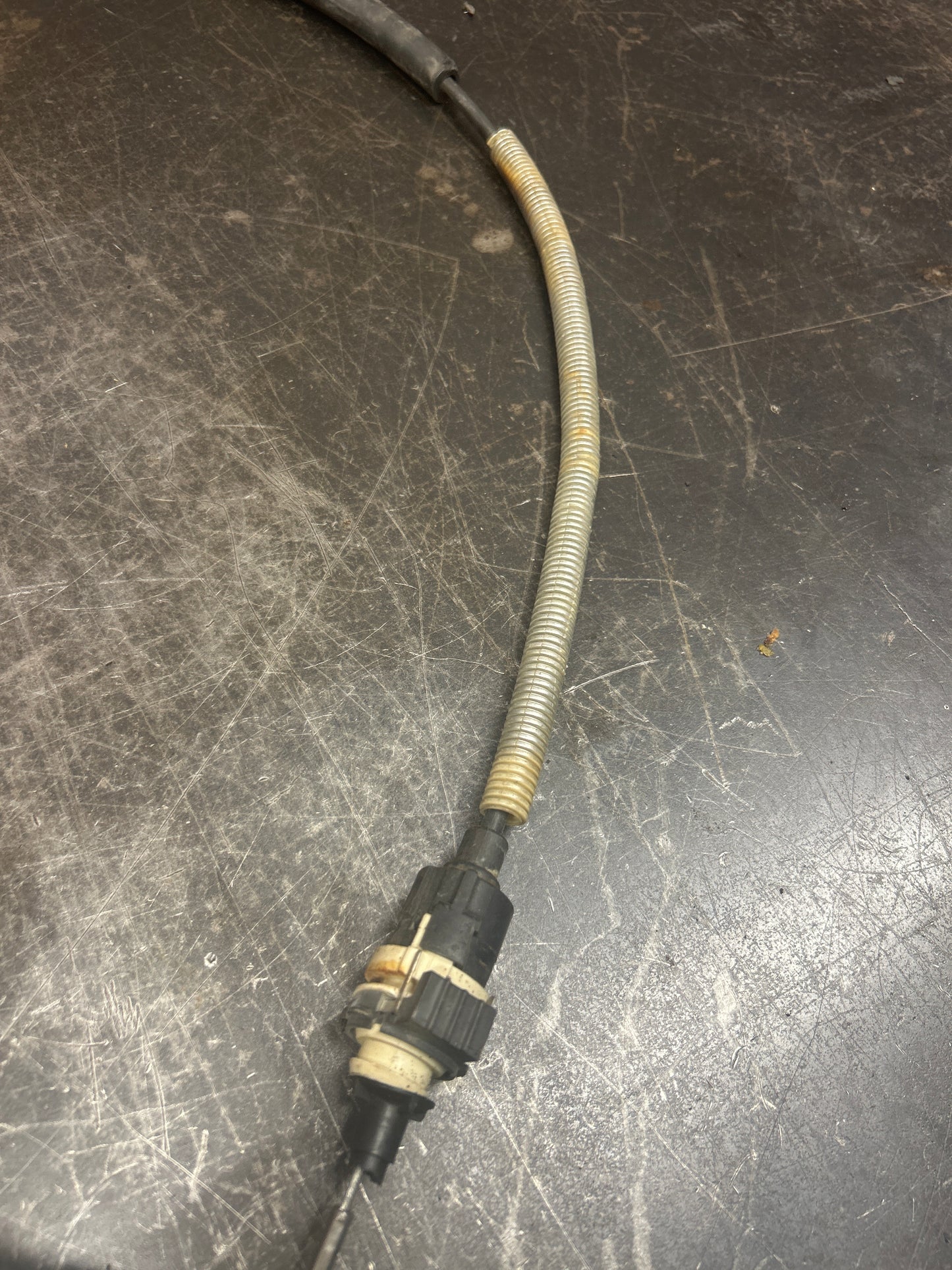 12-14 Dodge Ram 1500  AT Transmission Gear Shift Cable 68092061AB OEM