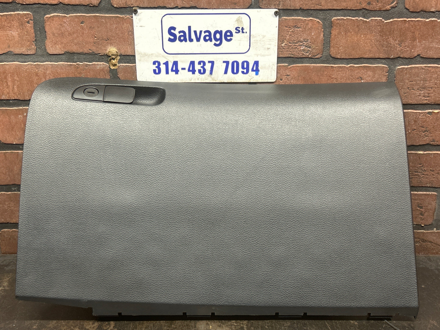 11-23 DODGE CHALLENGER HELLCAT DASHBOARD GLOVE BOX LID OEM L0202645DX9AD