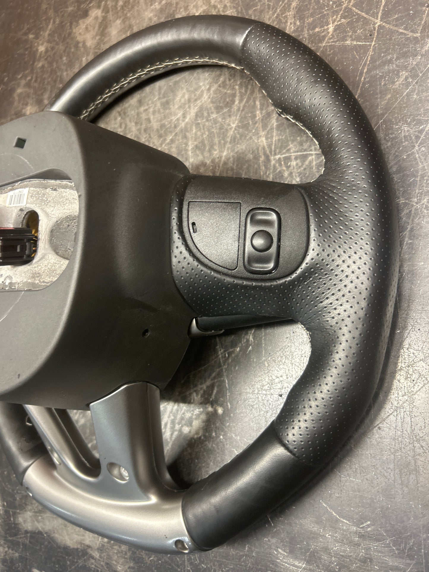 15-23 Charger/Challenger SRT Hellcat OEM Flat Bottom Leather Steering Wheel