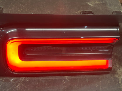 15-23 Dodge Challenger Rear Center Trunk LED OEM Taillight Assembly 68195784AF