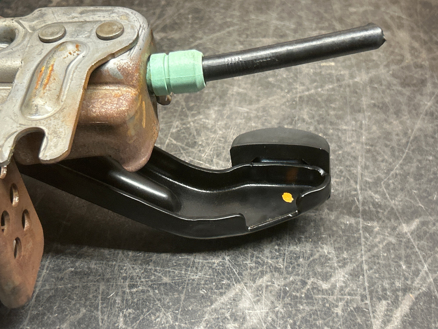 07-23 DODGE CHALLENGER CHARGER 300 PARKING BRAKE PEDAL 04779478AI OEM