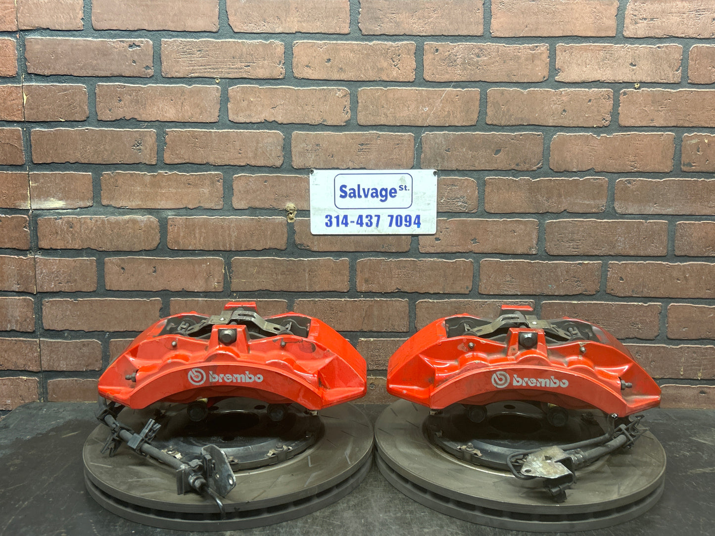 2015–2023 CHALLENGER/CHARGER HELLCAT 6PISTON BREMBO FRONT CALIPERS & ROTORS OEM