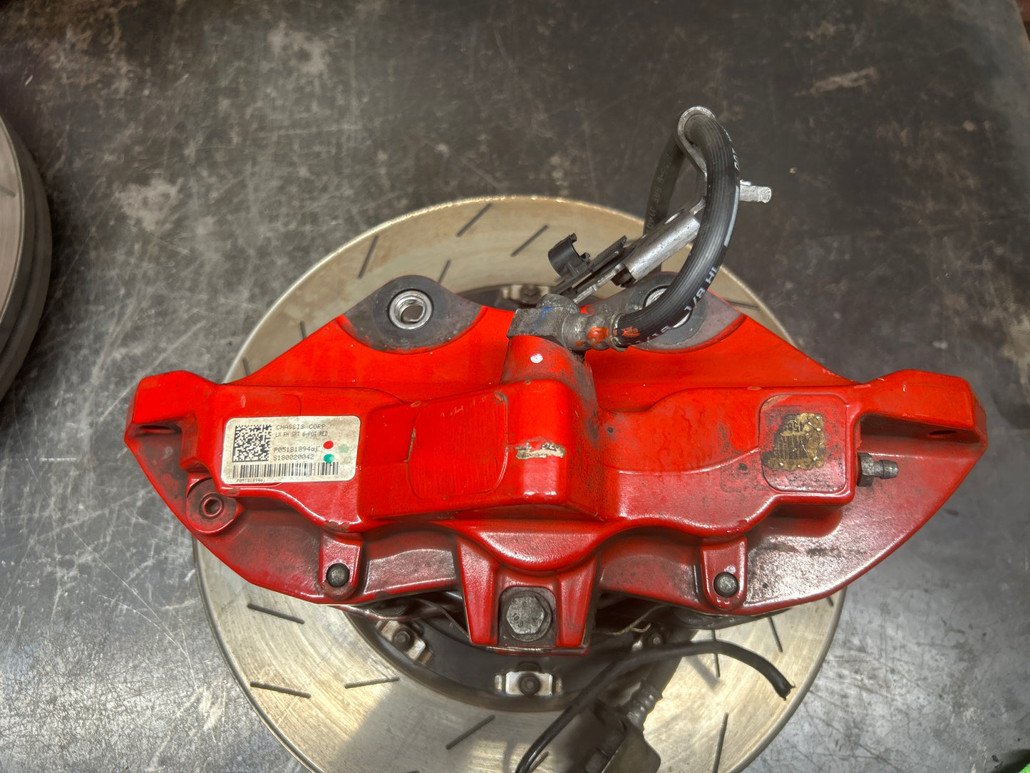 2015–2023 CHALLENGER/CHARGER HELLCAT 6PISTON BREMBO FRONT CALIPERS & ROTORS OEM