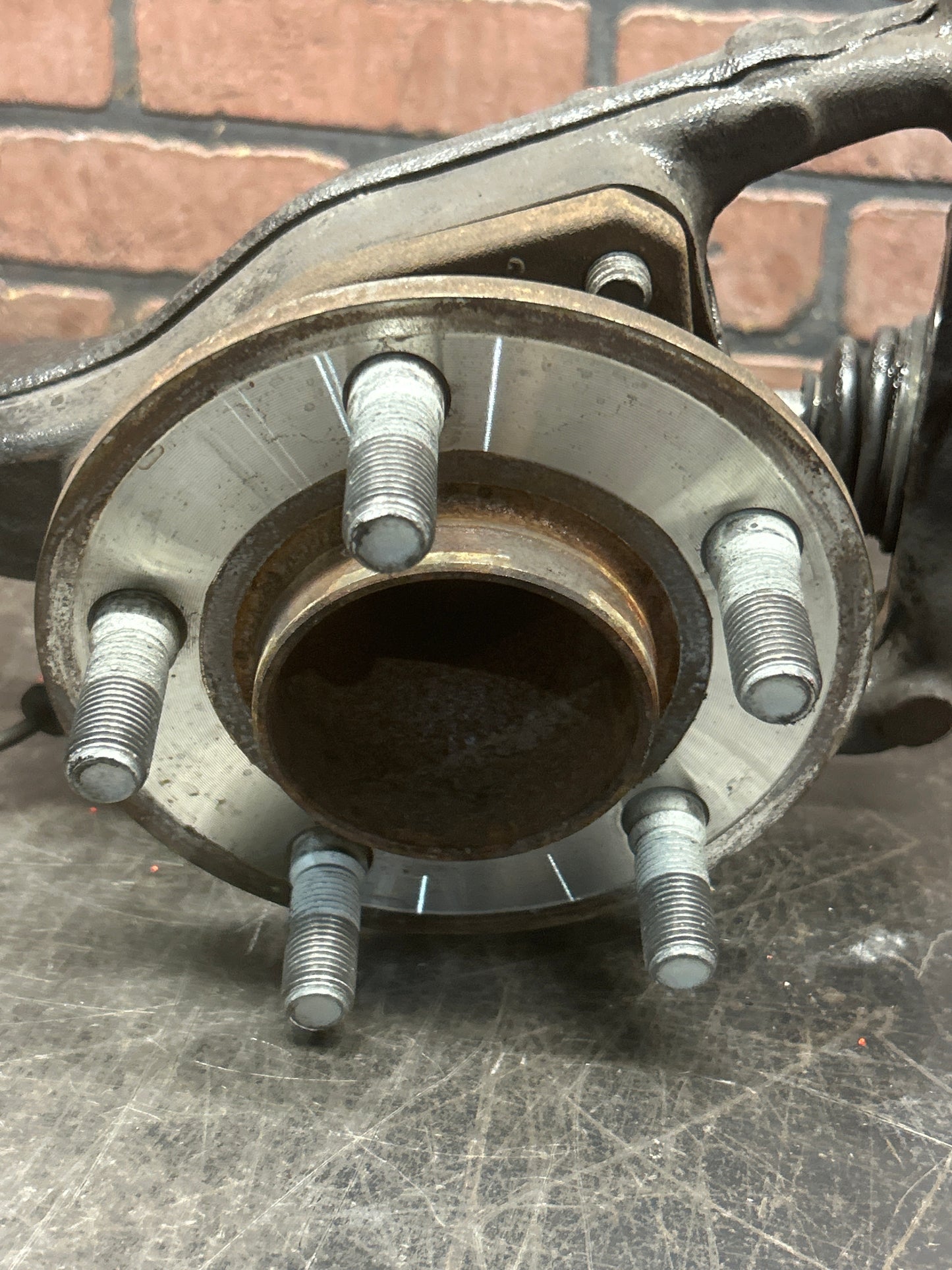 15-23 DODGE CHARGER/CHALLENGER FRONT SPINDLE KNUCKLE PAIR 6 PISTON BREMBO SWAP