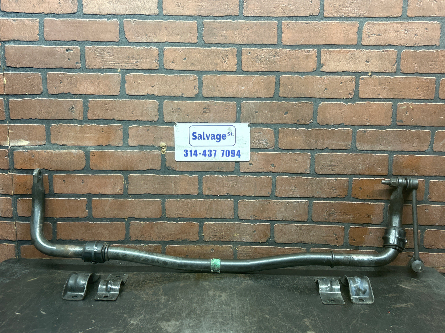 15-23 DODGE CHALLENGER HELLCAT 6.2L OEM FRONT STABILIZER/SWAY BAR  68235661AC