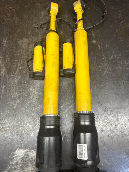 2015-2023 DODGE CHALLENGER HELLCAT 6.2L OEM BILSTEIN FRONT STRUTS/SHOCK SET