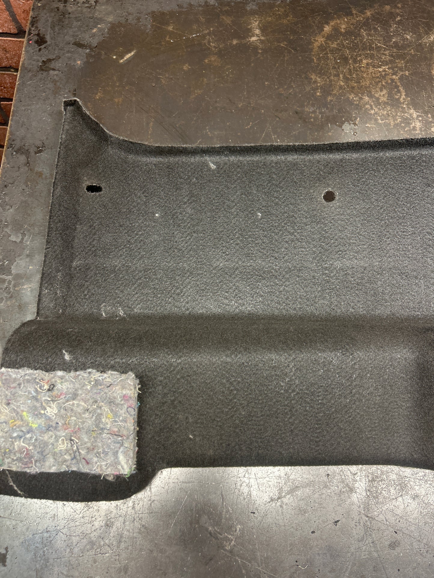 09-23 DODGE CHALLENGER TRUNK LUGGAGE COMPARTMENT COVER CARPET TRIM 4662030AG