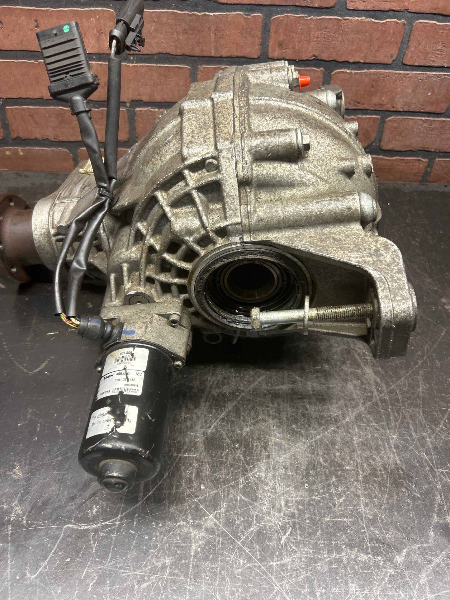 2012-2013 Jeep Grand Cherokee SRT8 Rear Differential 3.70 OEM