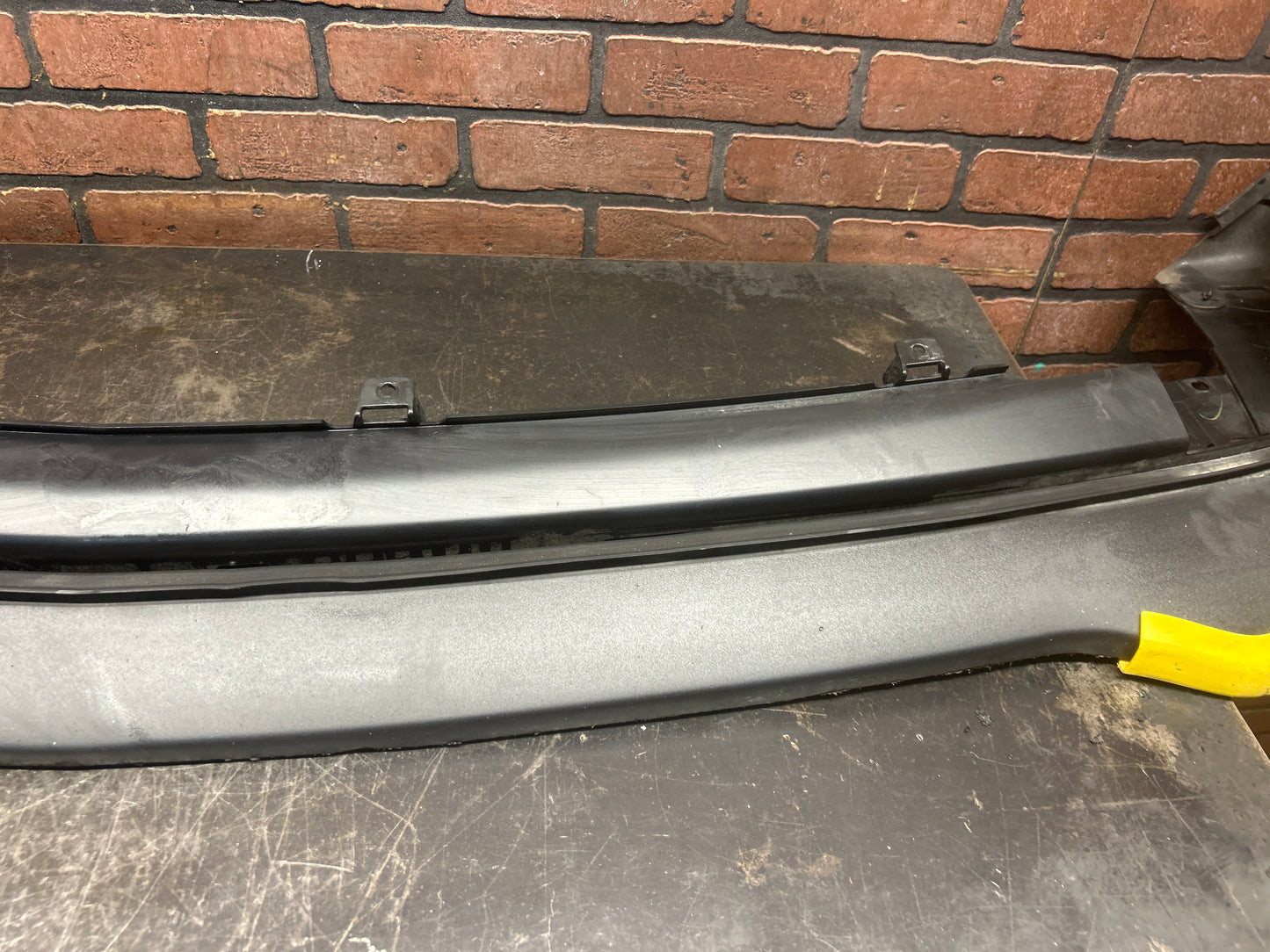 15-23 DODGE CHALLENGER HELLCAT FRONT LOWER BUMPER VALANCE OEM 15LA-104A