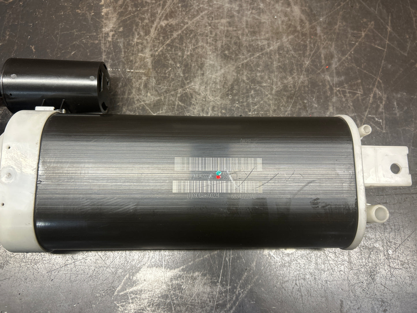 15-23 DODGE CHALLENGER CHARGER FUEL VAPOR CHARCOAL CANISTER W/ESIM 68342222AC