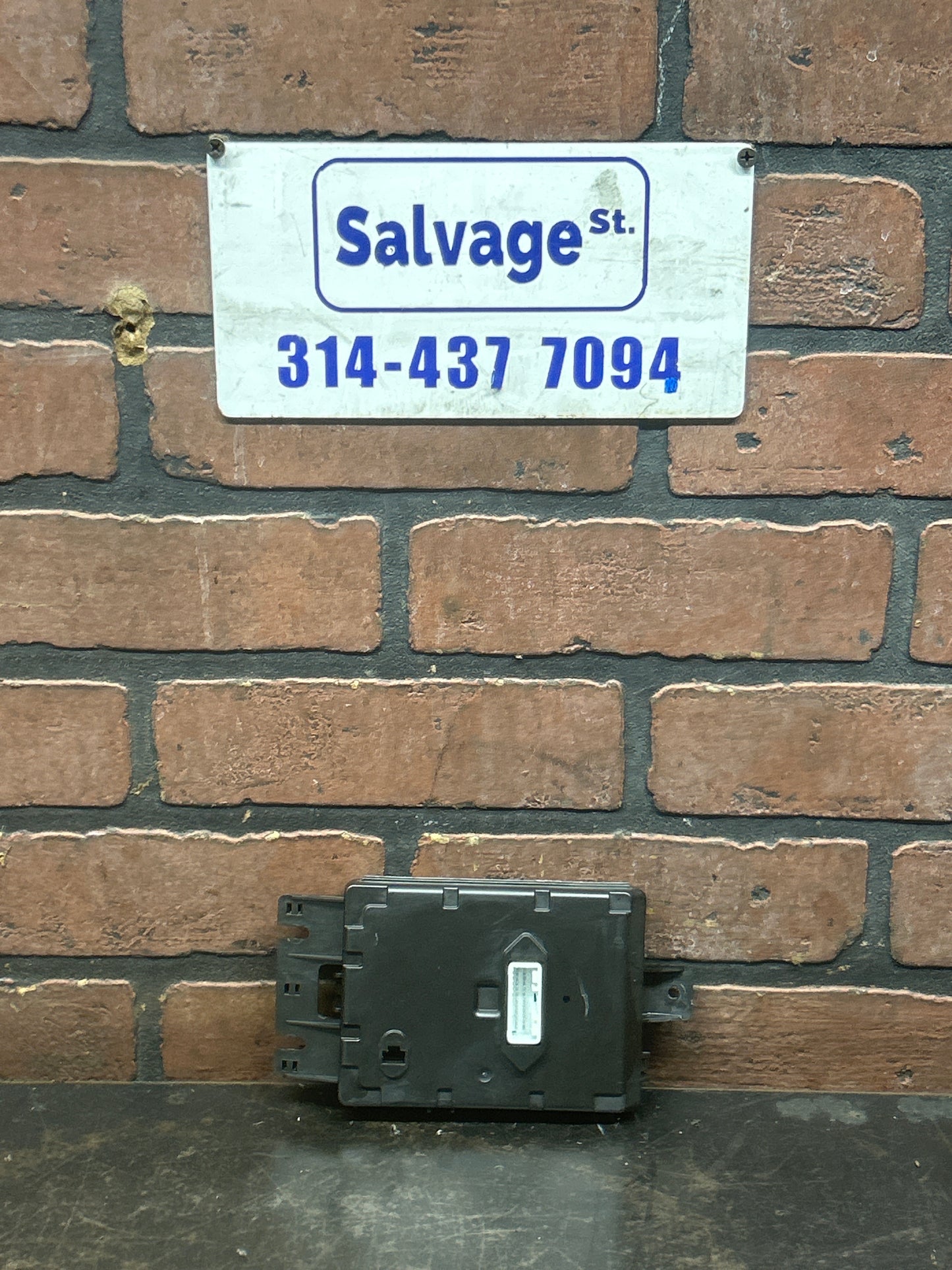 2016-2017 Dodge Charger Challenger Hellcat HVAC Control Module 68334969AA OEM