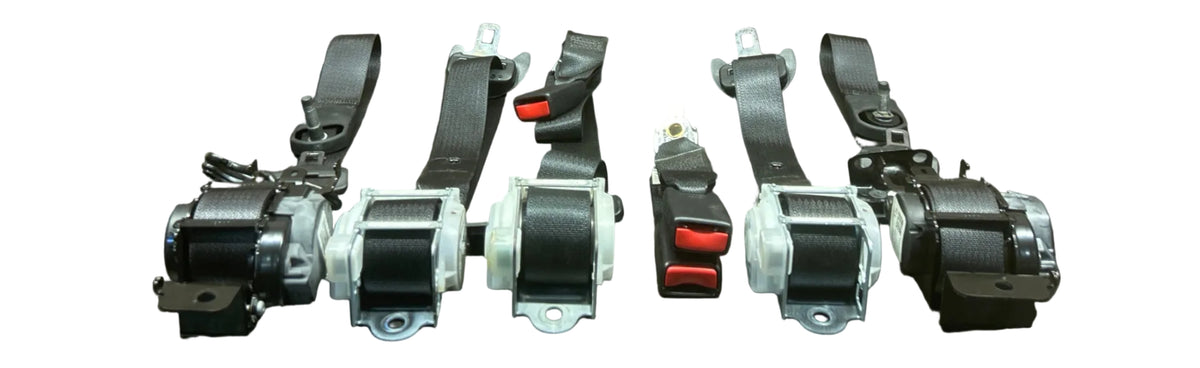 2015-2019 DODGE CHALLENGER FRONT & REAR LEFT & RIGHT OEM SEAT BELT SET OEM