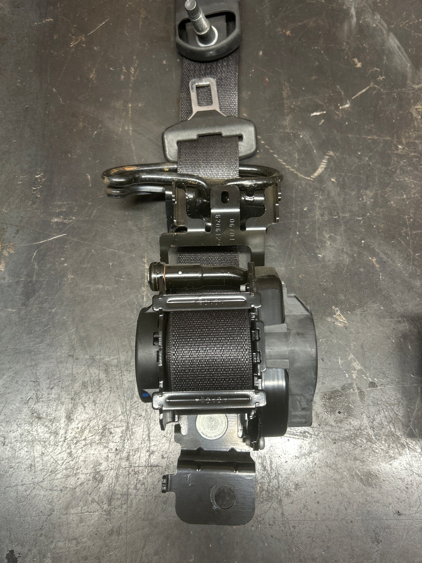 2015-2019 DODGE CHALLENGER FRONT & REAR LEFT & RIGHT OEM SEAT BELT SET OEM
