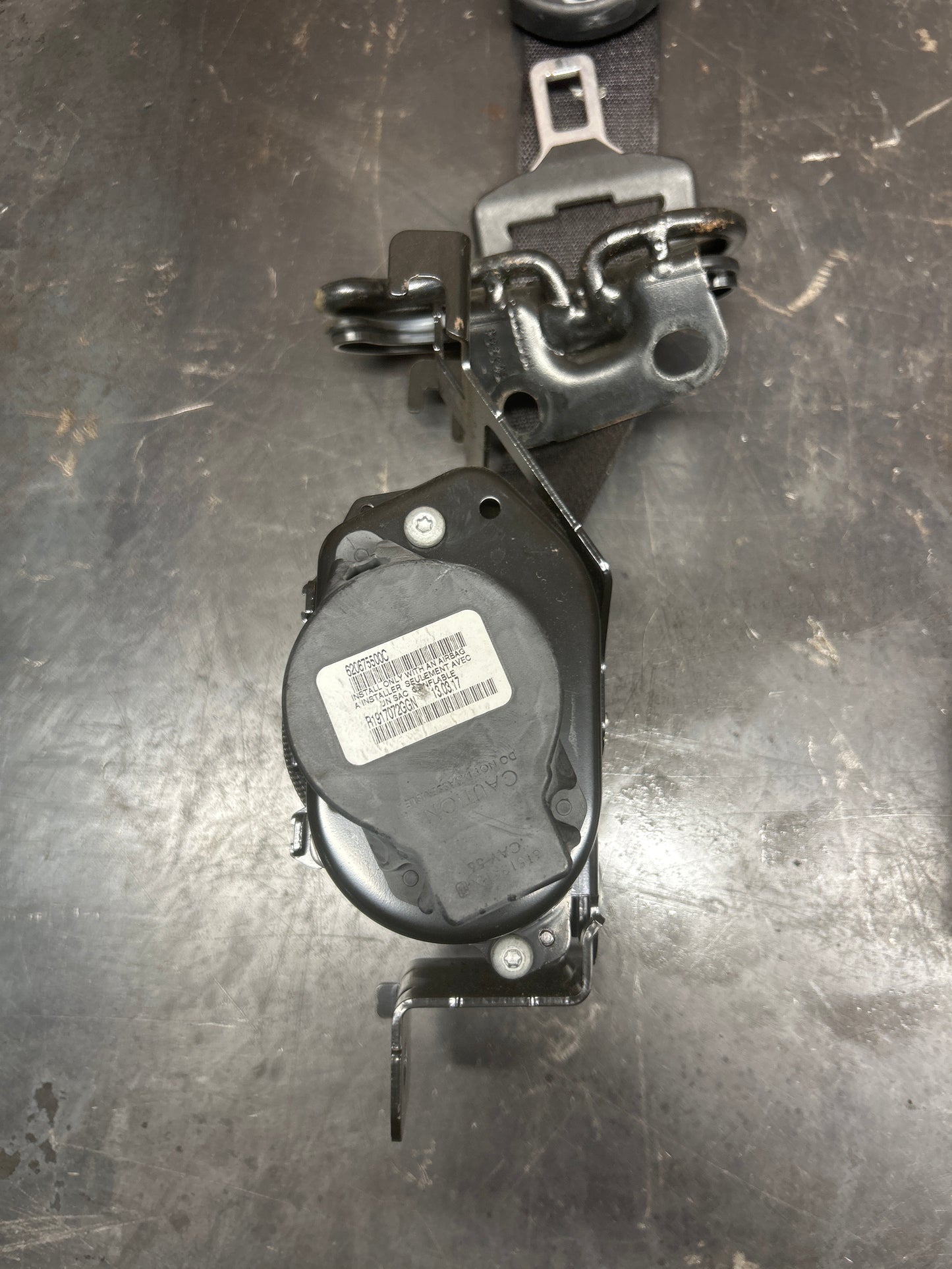 2015-2019 DODGE CHALLENGER FRONT & REAR LEFT & RIGHT OEM SEAT BELT SET OEM