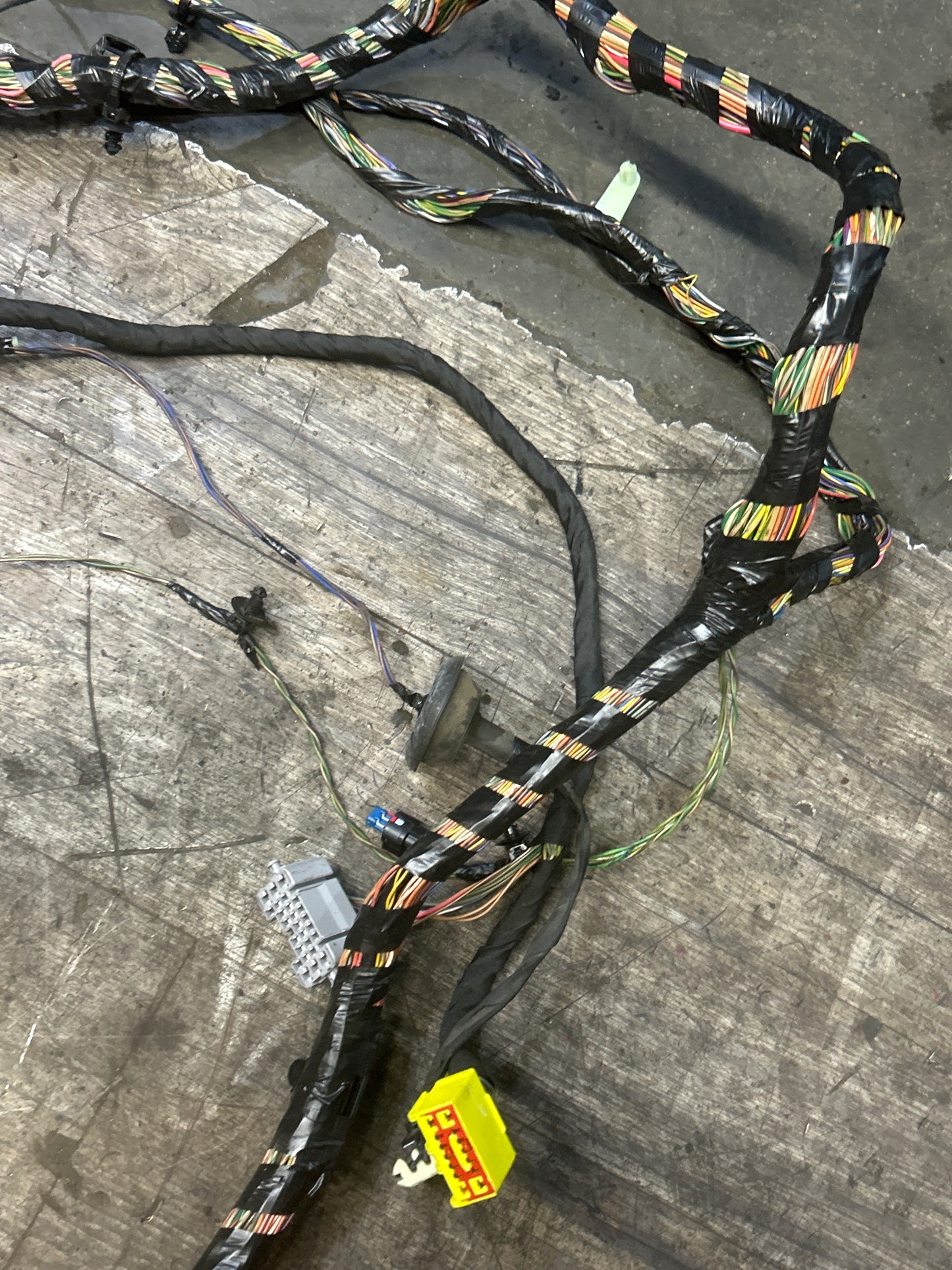 2017 DODGE CHALLENGER HELLCAT 68304068AE ENGINE WIRE HARNESS AND WIRING