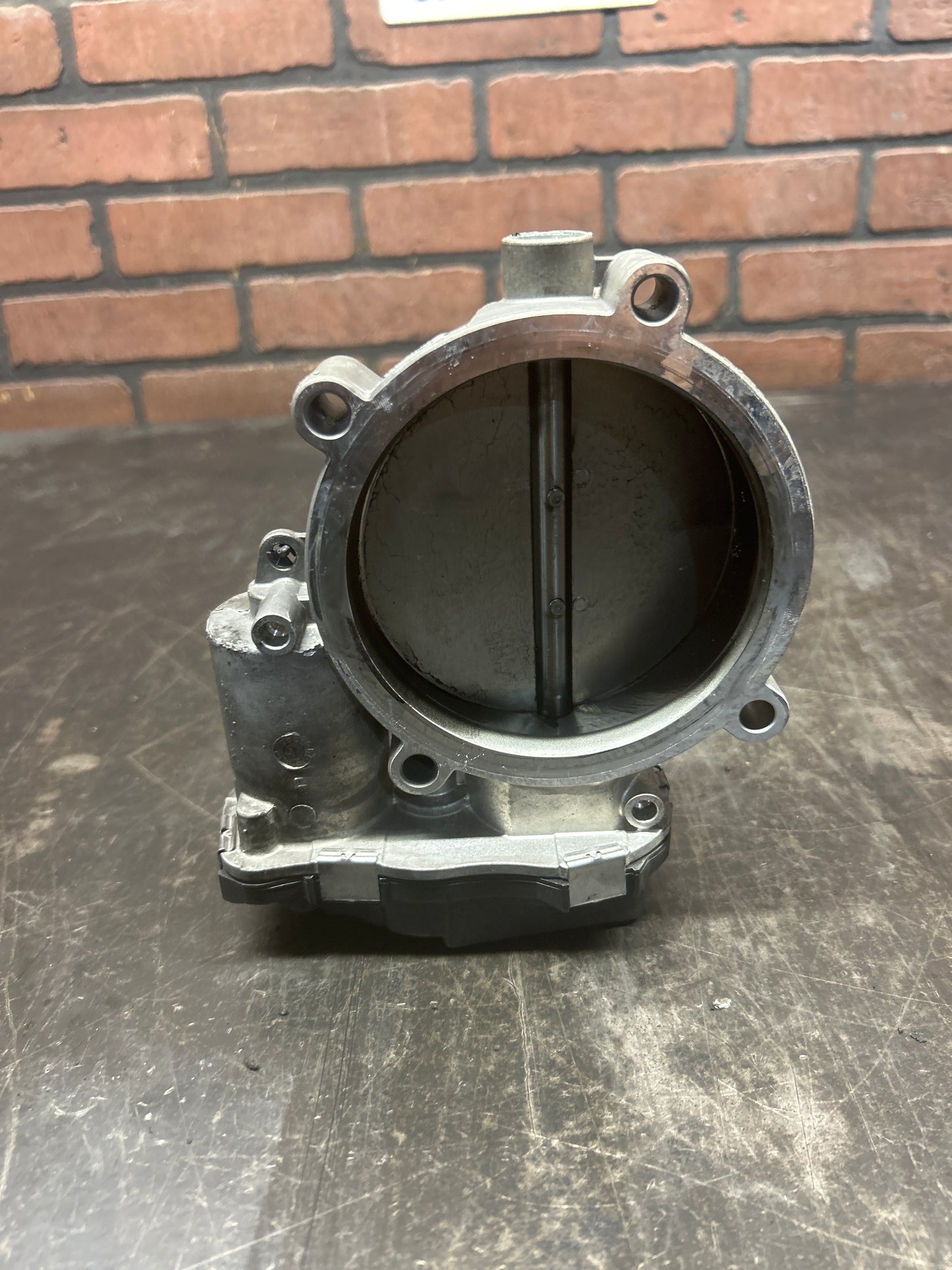 15-23 Charger Challenger Hellcat Trackhawk OEM 92MM Throttle Body 68184386AA