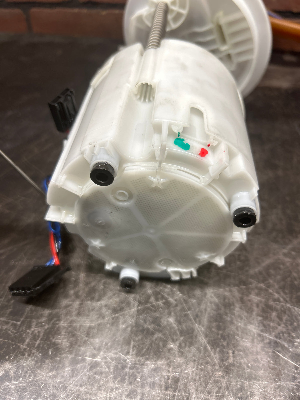 15-23 DODGE CHARGER CHALLENGER 300 TANK MOUNTED FUEL PUMP SET LEFT & RIGHT OEM