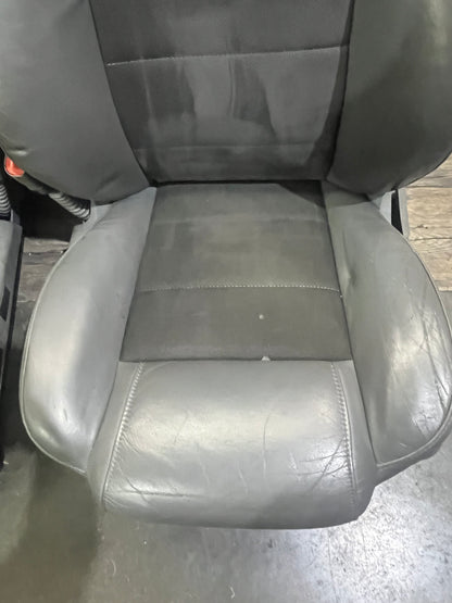 2007 Jeep Grand Cherokee SRT8 Driver's Seat