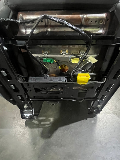 2007 Jeep Grand Cherokee SRT8 Driver's Seat