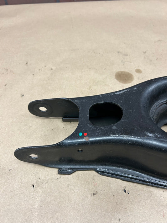 15-23 Dodge Charger Challenger 300 RH Passenger Rear Suspension Control Arm Set