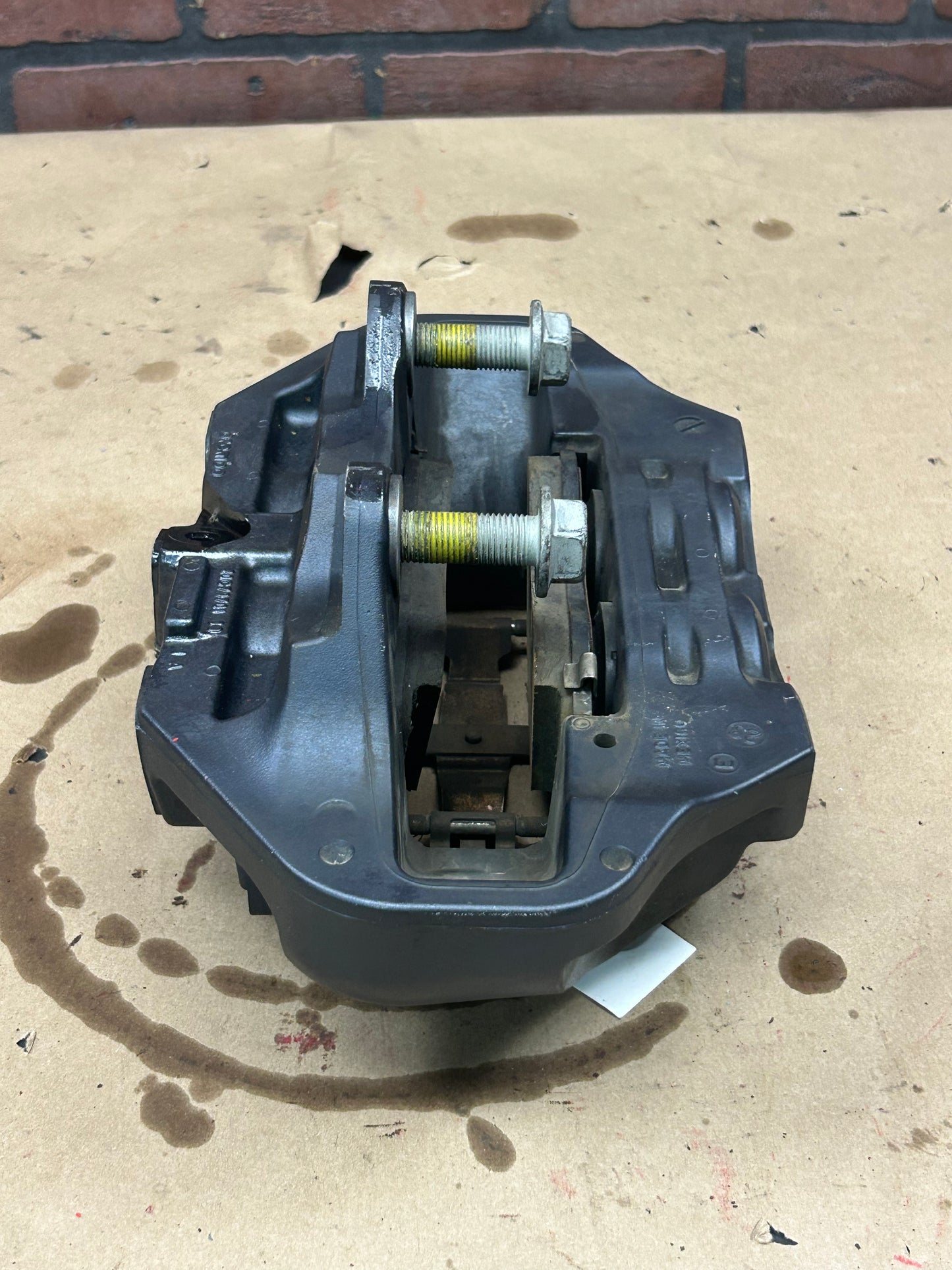 15-23 Dodge Charger Challenger LH Bigger Brembo Brake Front 4 Piston Caliper OEM