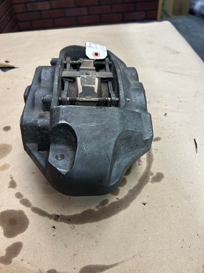 15-23 Dodge Charger Challenger RH Bigger Brembo Brake Front 4 Piston Caliper OEM